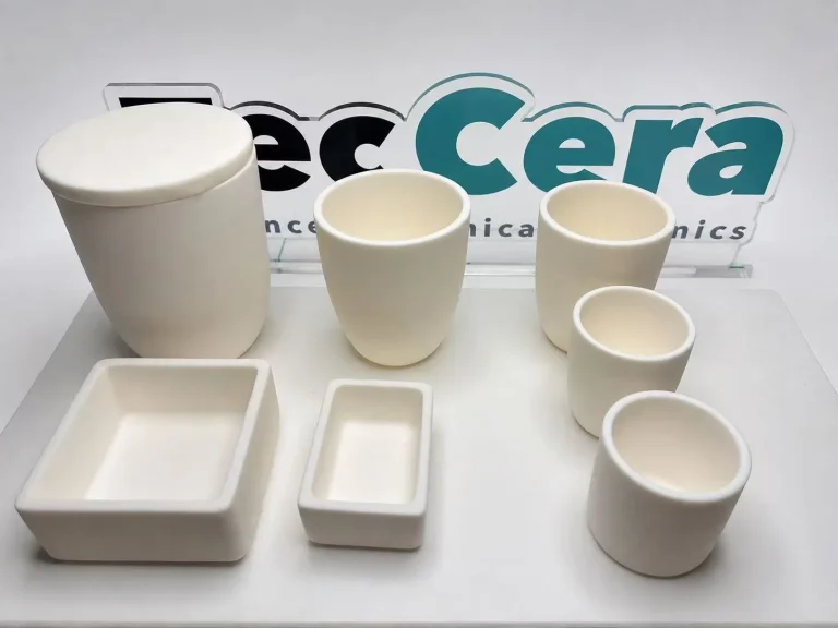ceramic crucibles for high-temperature processing, laboratory testing, melting and material analysis. Available materials, dimensions, capacities and shapes can be customized according to operating conditions and customer requirements.
