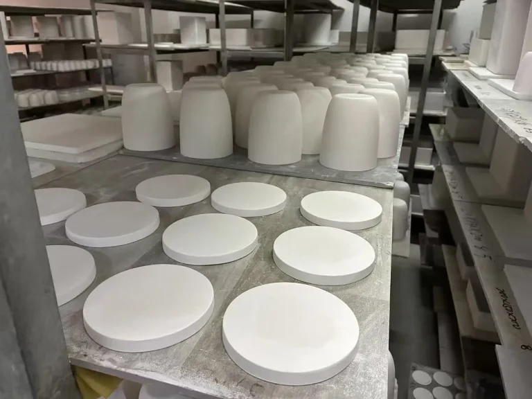 Alumina Ceramic Crucibles 02